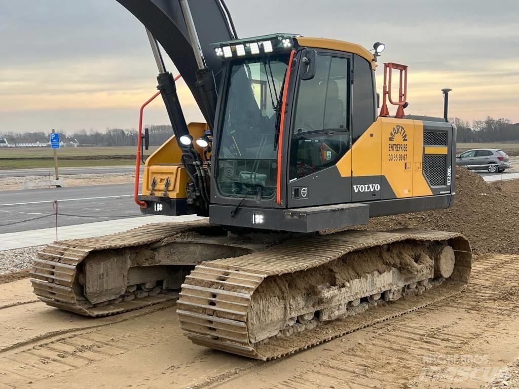 Volvo EC220EL 履带挖掘机