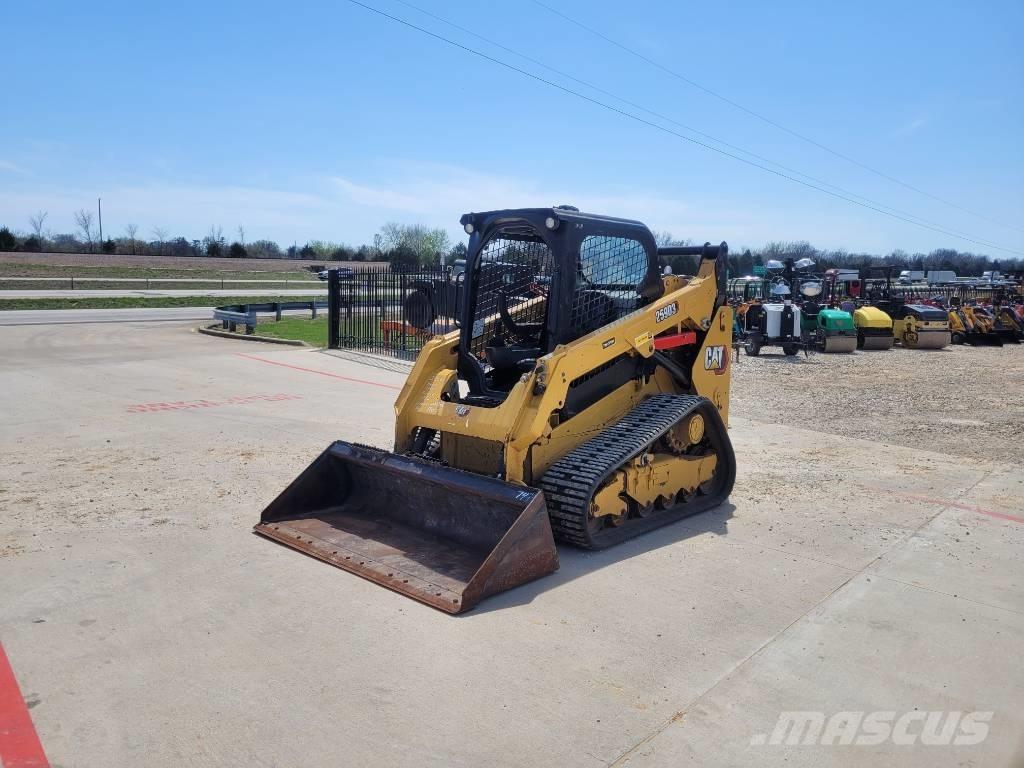 CAT 259 D3 滑移装载机