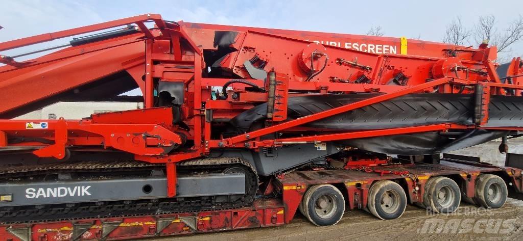 Sandvik QA 451 振动筛