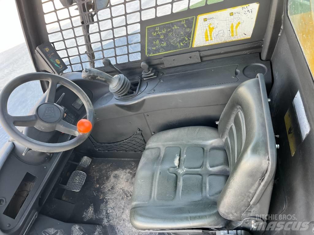 JCB 520-40 伸缩臂叉装车|叉装车