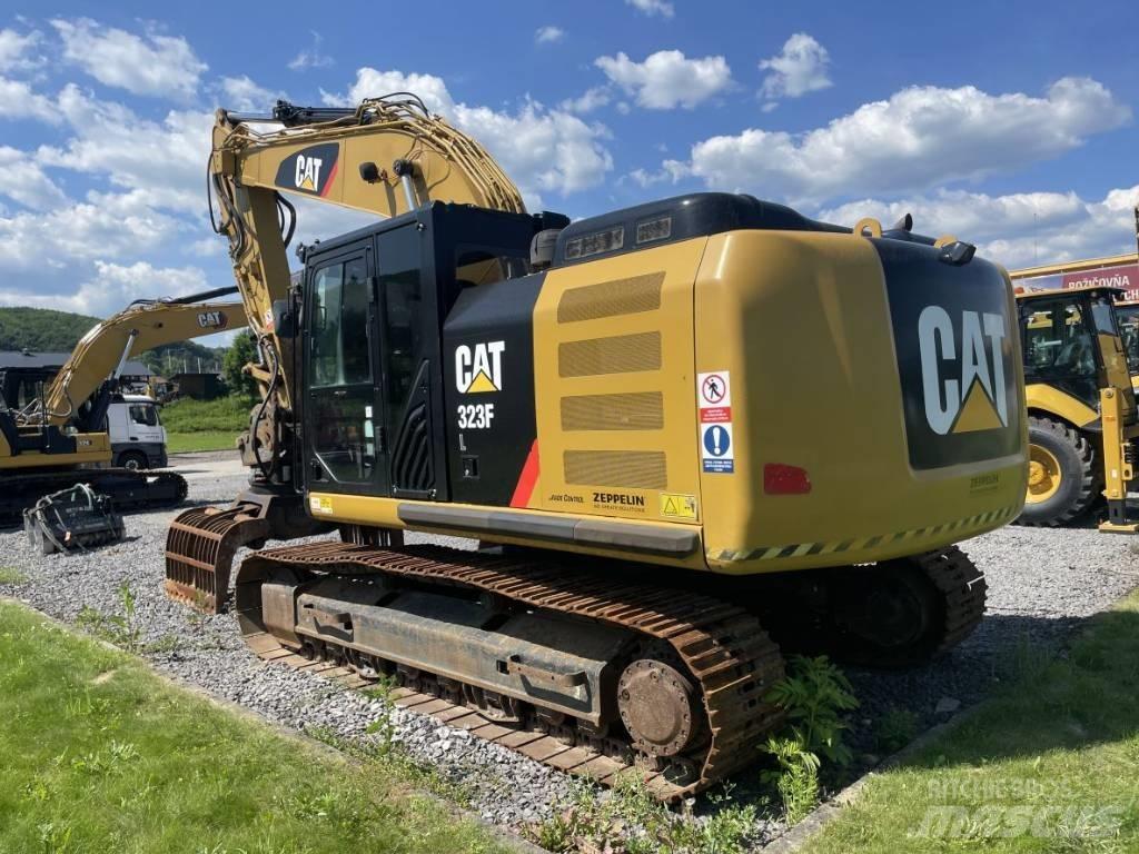 CAT 323F L 履带挖掘机