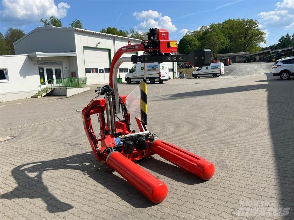 Kuhn RW 1200 C 牧草包膜机