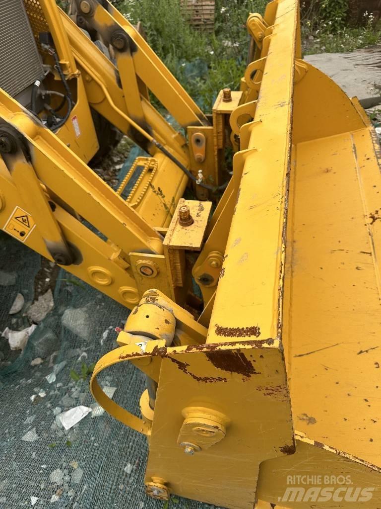 CAT 420 F 反铲装载机