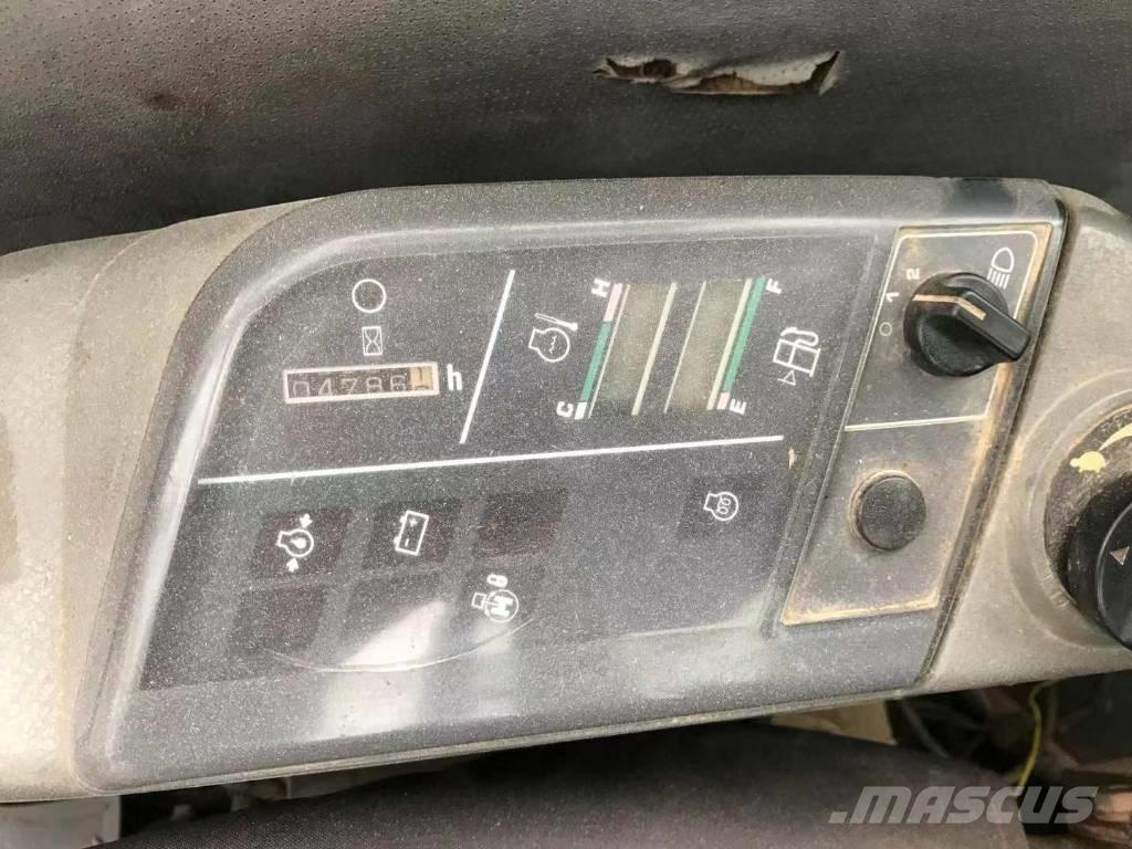 Komatsu PC 128 US 中型挖掘机