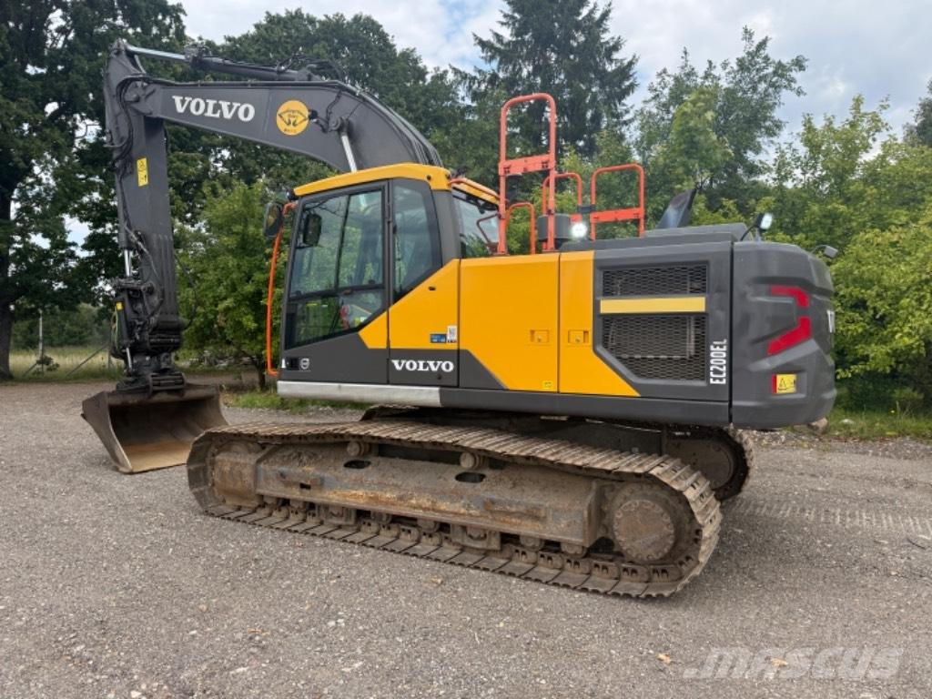 Volvo EC 220 EL 履带挖掘机