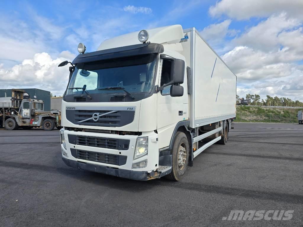 Volvo FM 380 厢式货车
