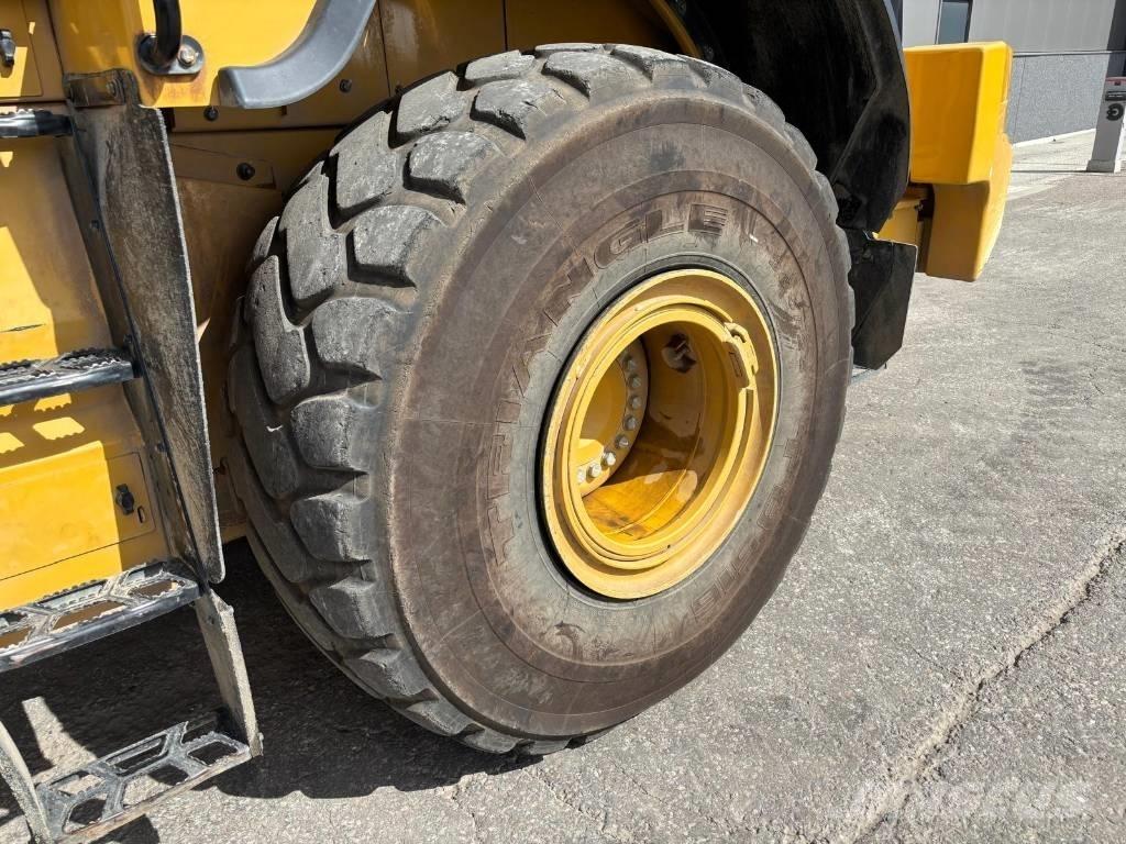 CAT 972 M XE 轮式装载机