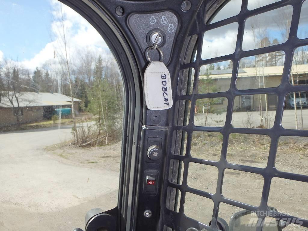 Bobcat S 530 滑移装载机