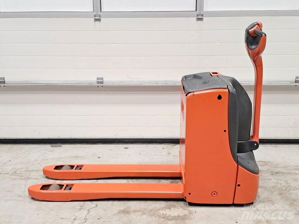 Linde T16 手摇升降机