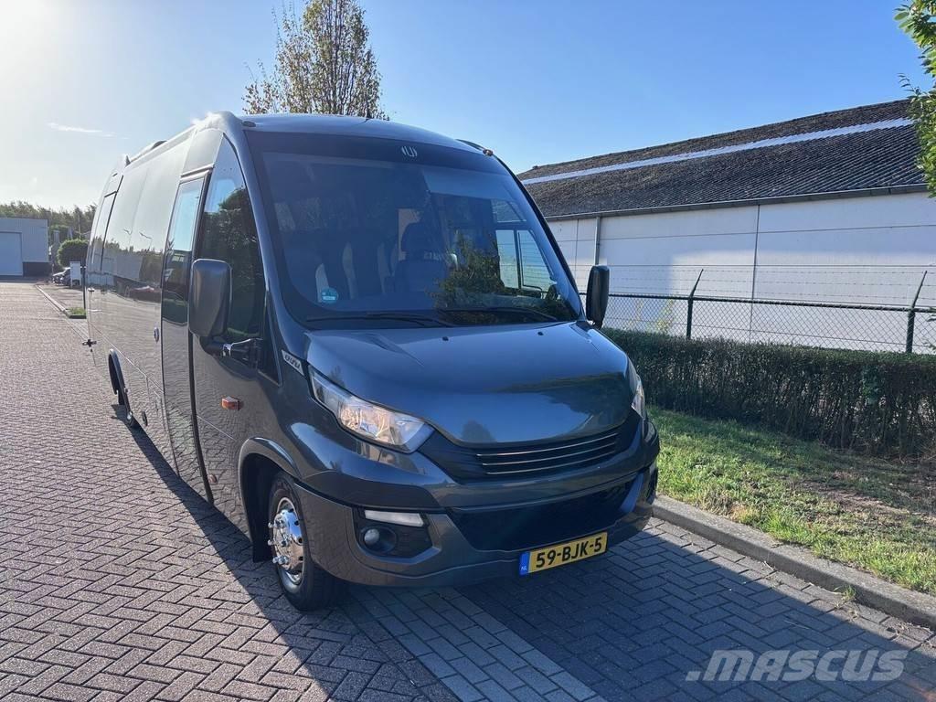 Iveco UNVI Compa 长途公共汽车