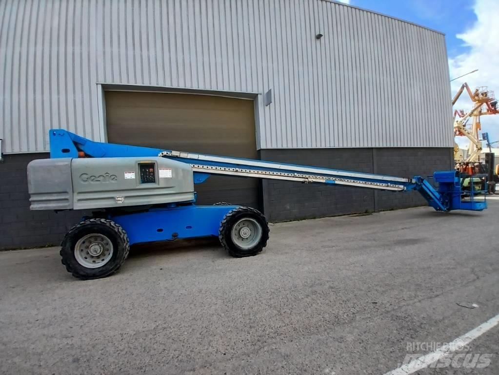 JLG 860 SJ 直臂高空工作平台