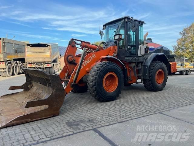 Hitachi ZW 180-6 轮式装载机