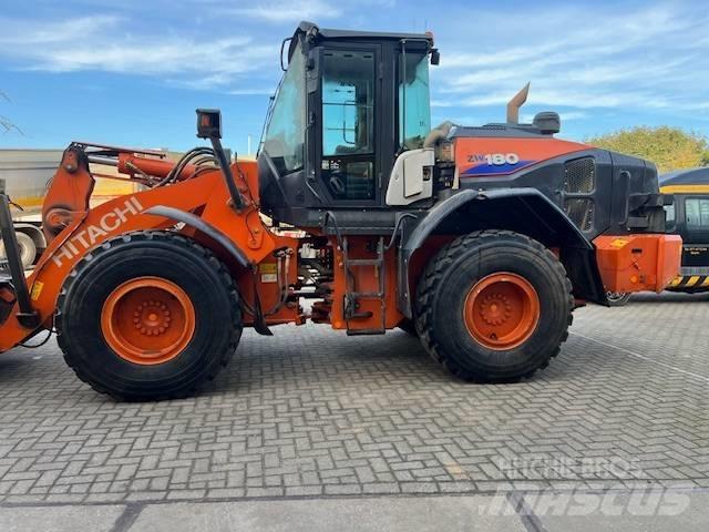Hitachi ZW 180-6 轮式装载机