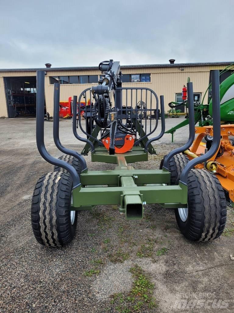 Farma T9F 林业拖车