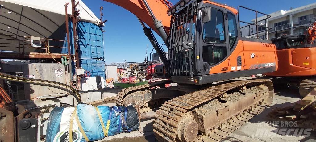 Doosan DX 300 LC 履带挖掘机