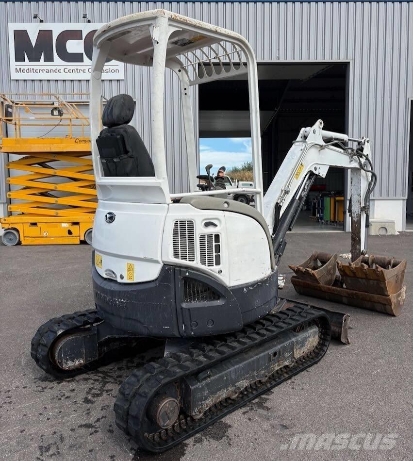 Yanmar Vio 20-4 小型挖掘机