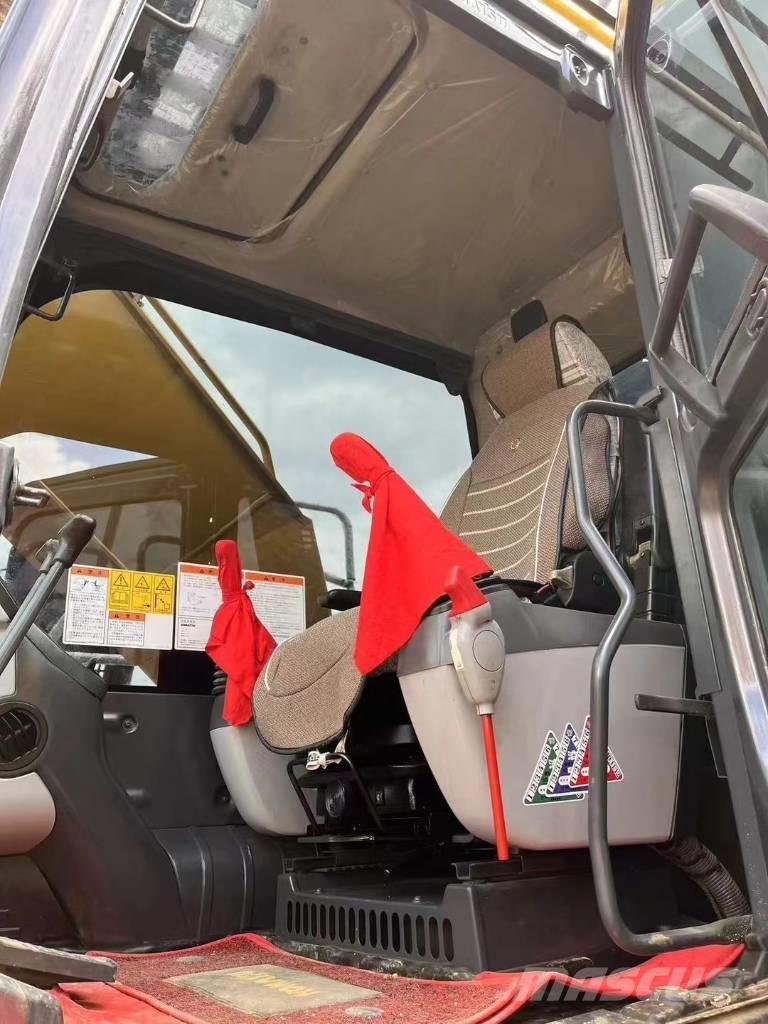 Komatsu pc 450 履带挖掘机