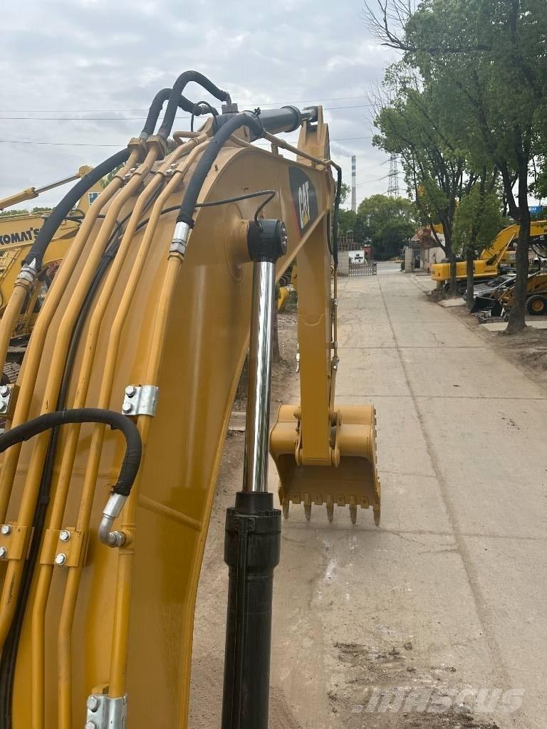 CAT CAT330D 中型挖掘机