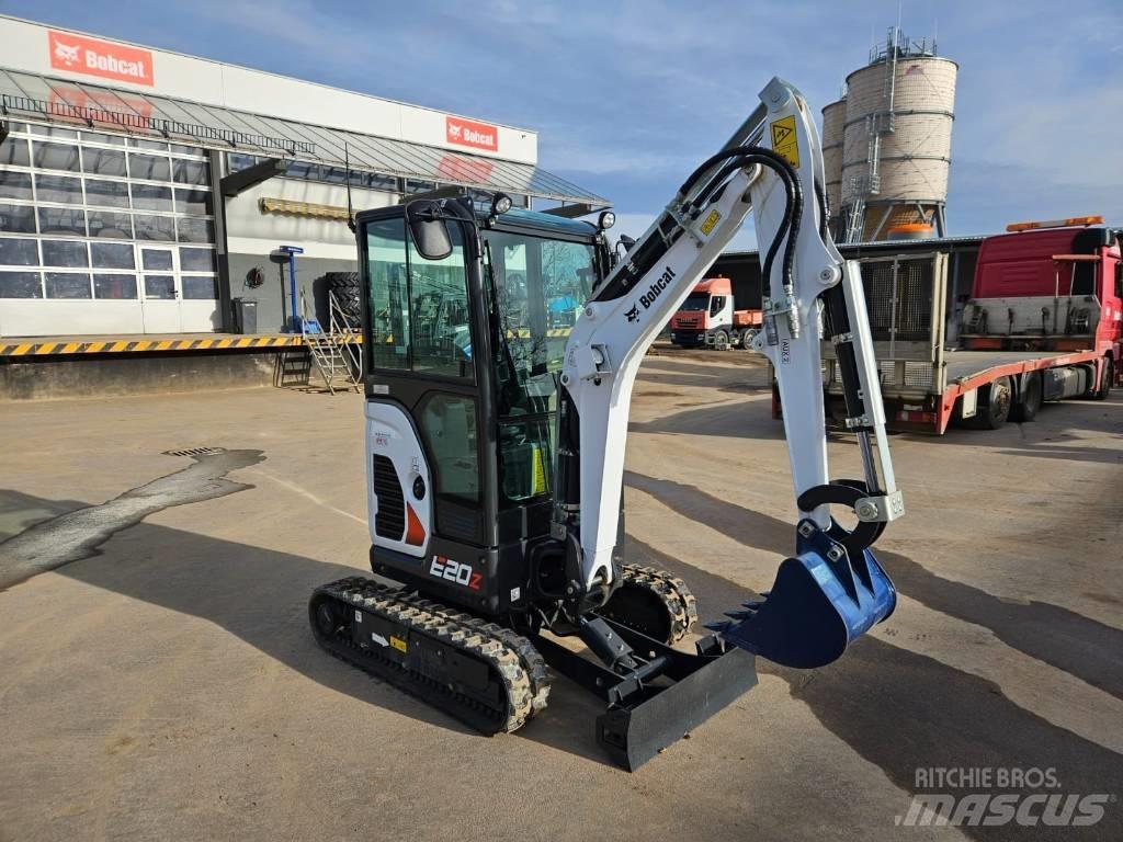 Bobcat E20z 小型挖掘机