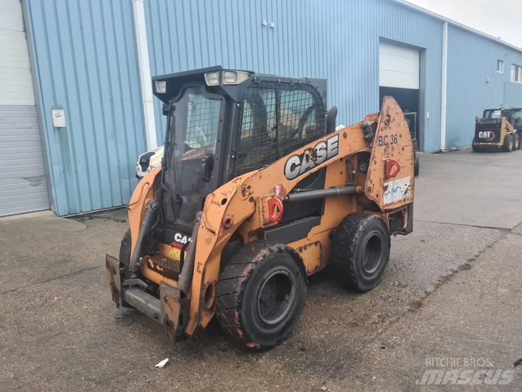 CASE SR 250 滑移装载机