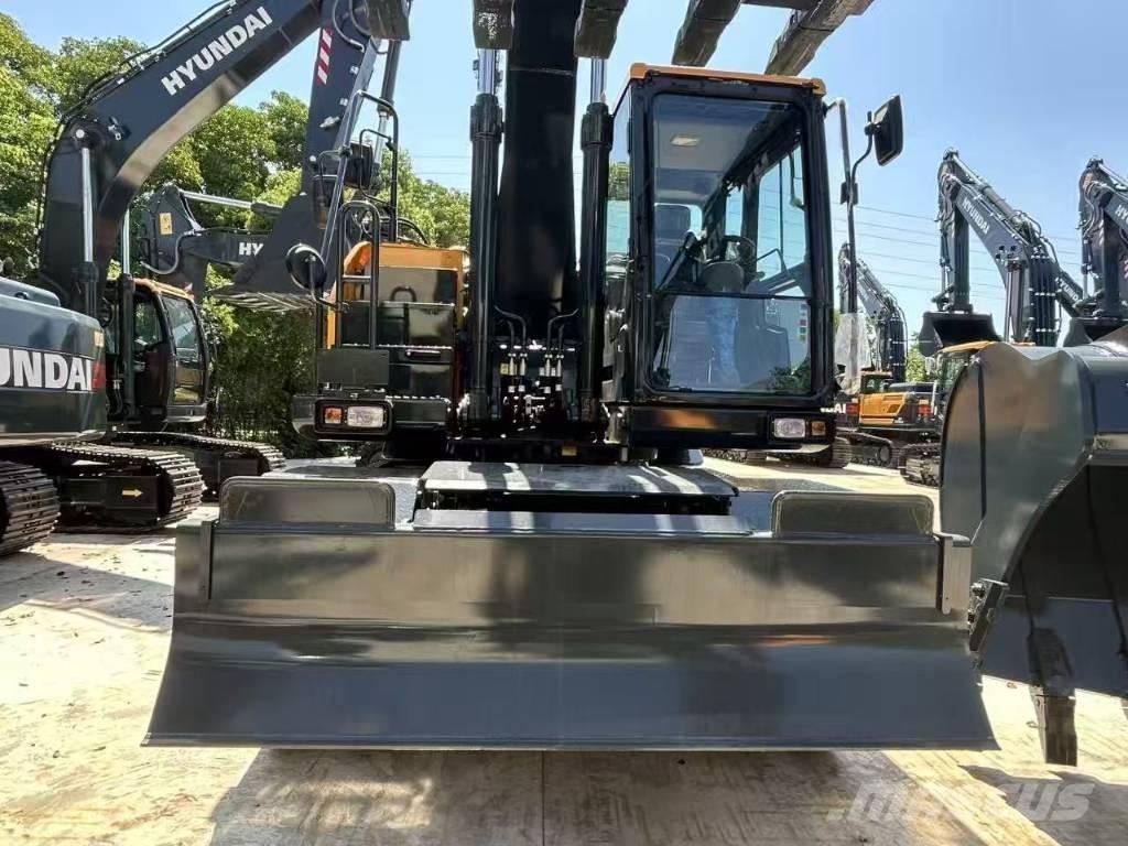Hyundai HW 210 A 轮式挖掘机