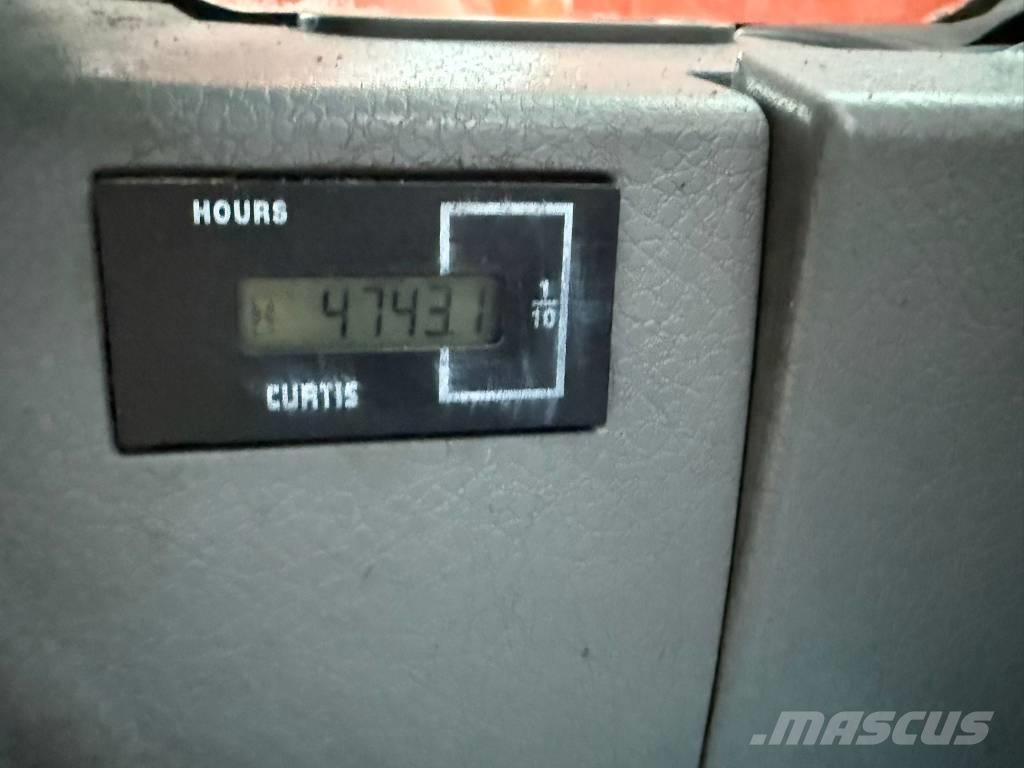 Doosan DX 235 LCR 履带挖掘机