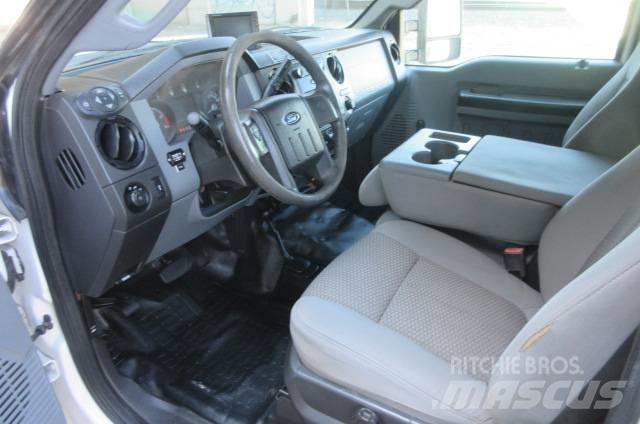 Ford F 550 车载式高空作业车