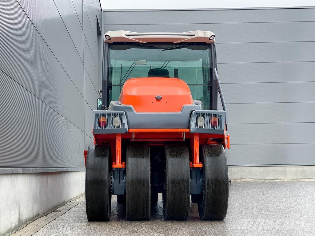 Hamm GRW 280-10 胶轮压路机