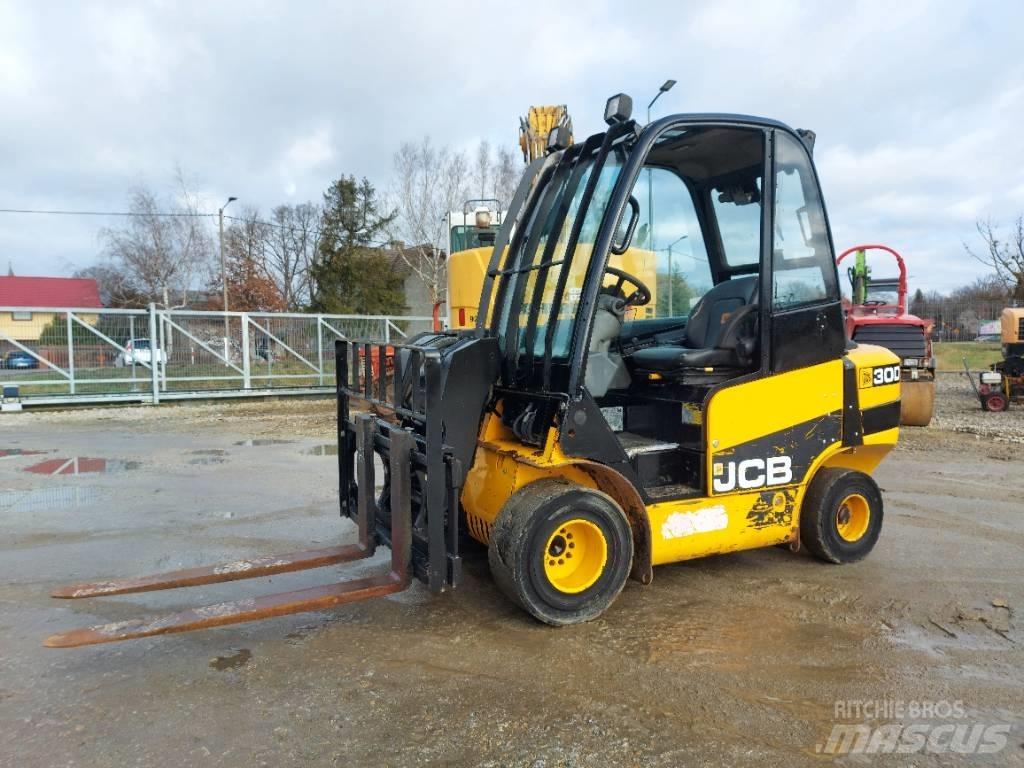 JCB TLT 30 D 伸缩臂叉装车|叉装车