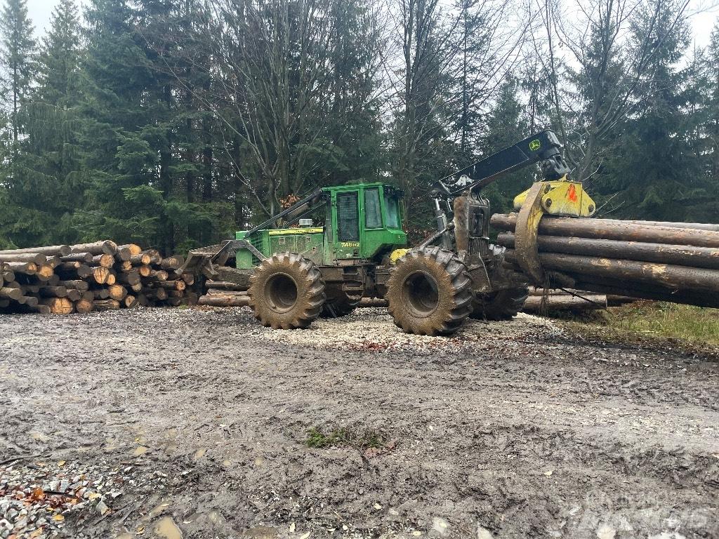 John Deere 748 H II 林业拖拉机
