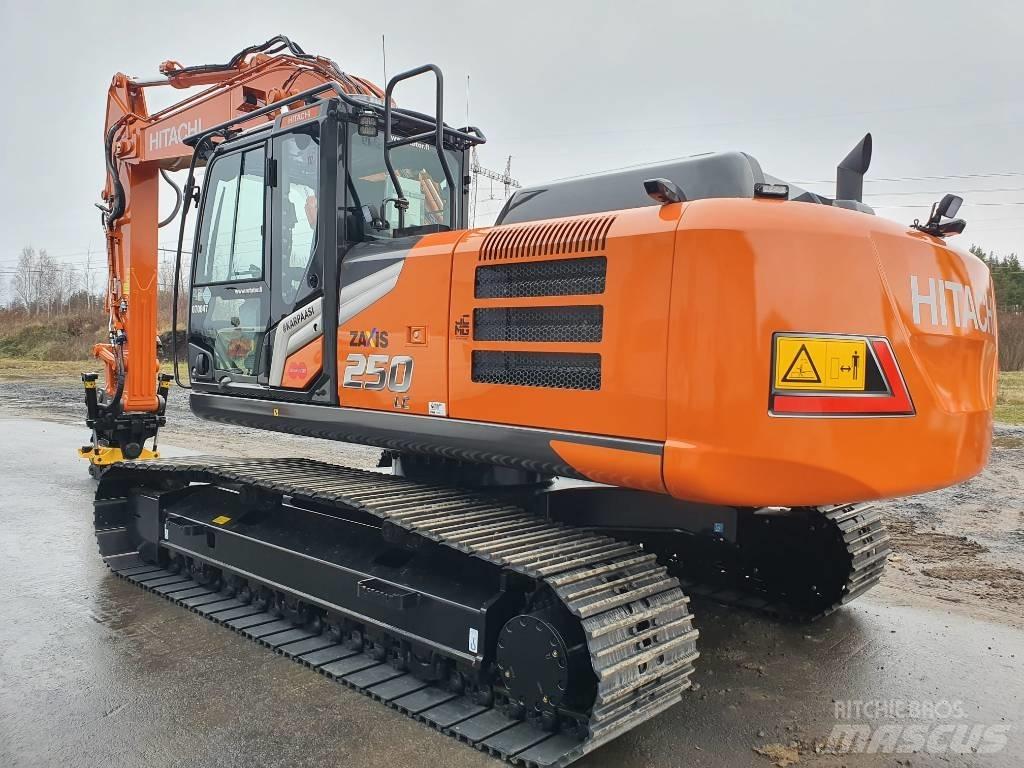 Hitachi ZX250LC-7 履带挖掘机