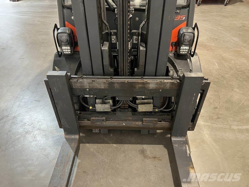 Linde H35D-02 柴油叉车