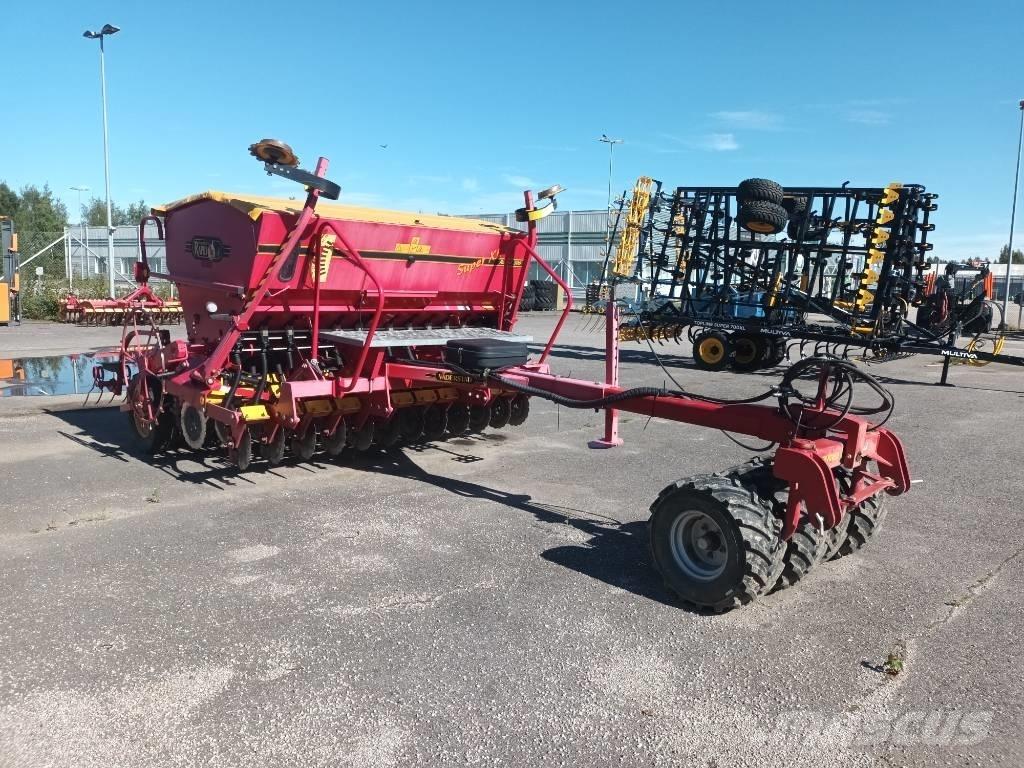 Väderstad Rapid300C 多功能条播机