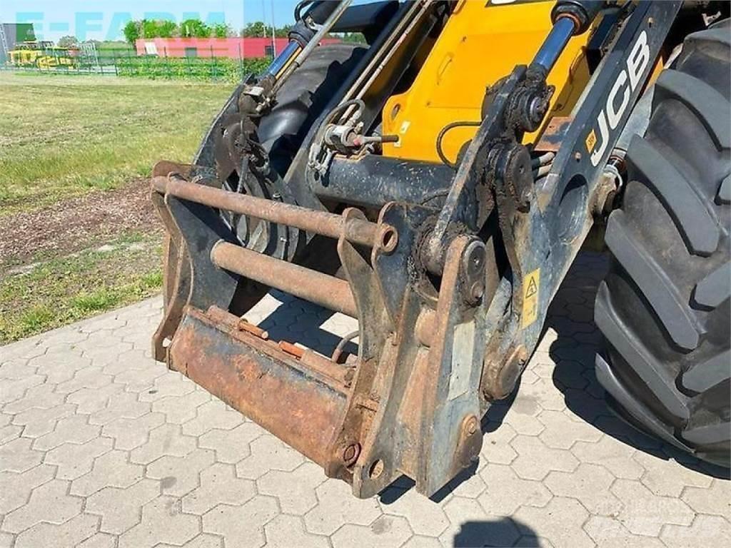 JCB 427 ht agri 小型挖掘机