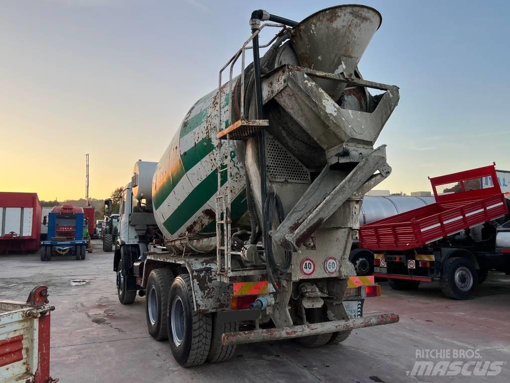 Iveco 330-30 混凝土搅拌车