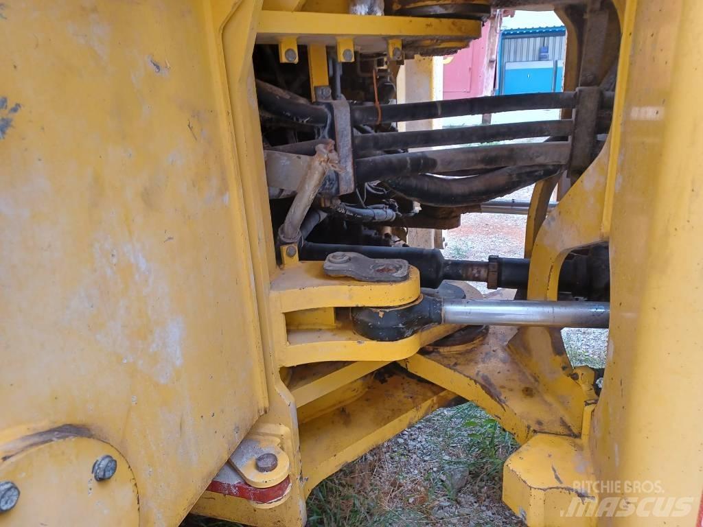 New Holland W271 轮式装载机