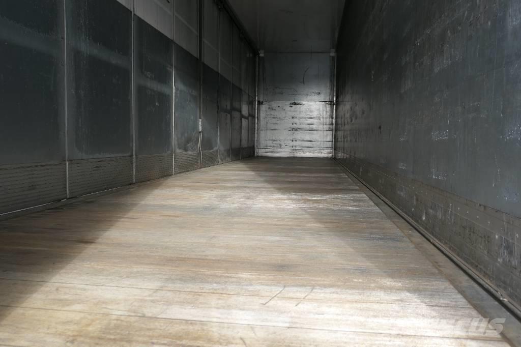 Limetec VPU 438 厢式拖车