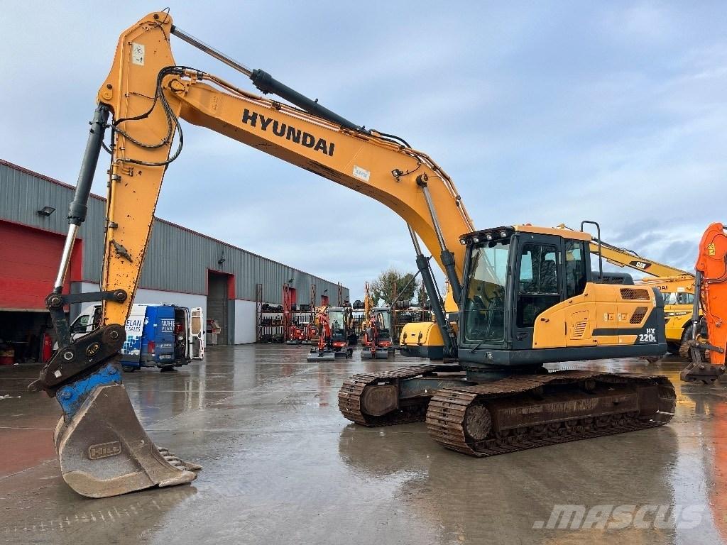 Hyundai HX 220 L 履带挖掘机