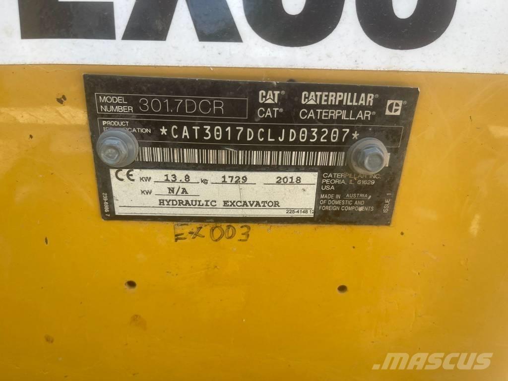 CAT 301.7 CR 小型挖掘机