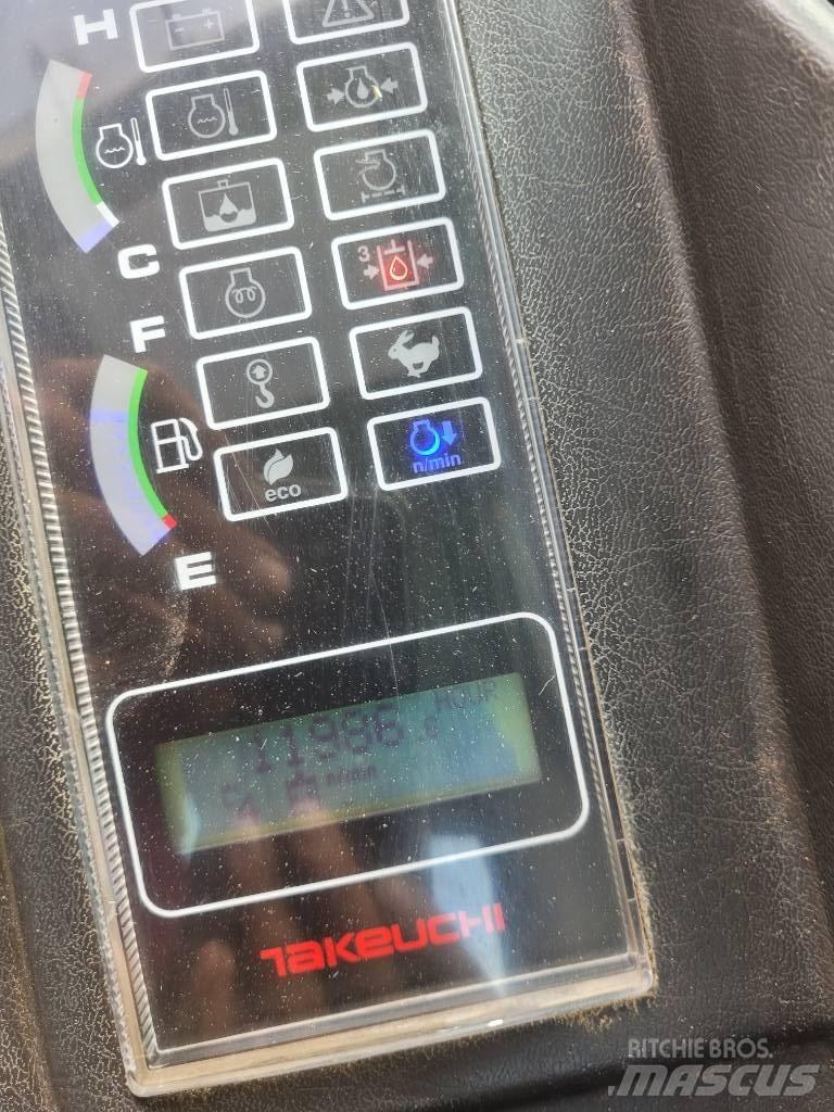 Takeuchi TB 290 中型挖掘机