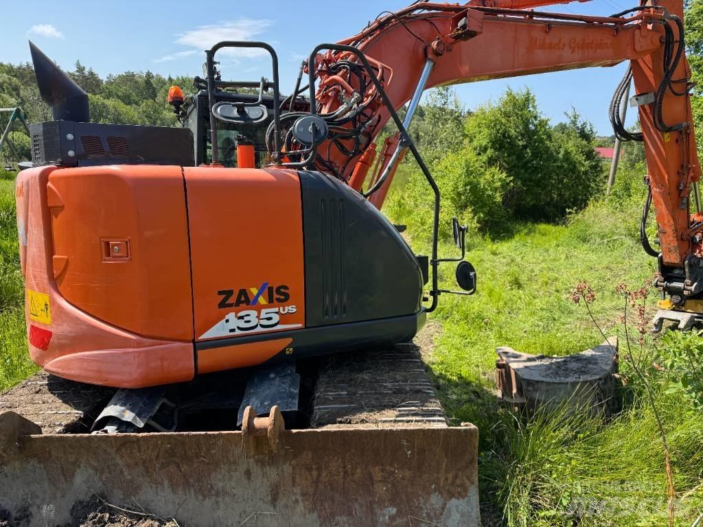 Hitachi ZX135USBL-6 履带挖掘机