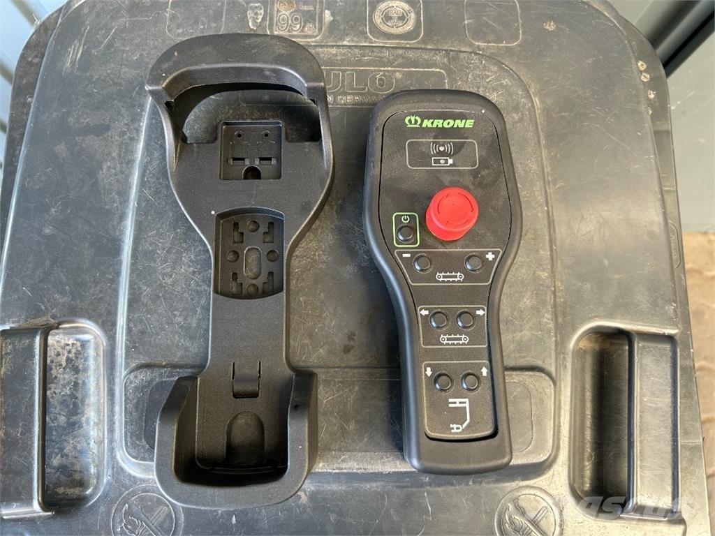 Krone GX 440 铺路机械