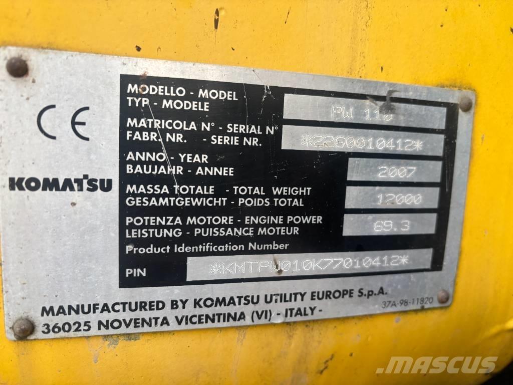 Komatsu PW 110 轮式挖掘机