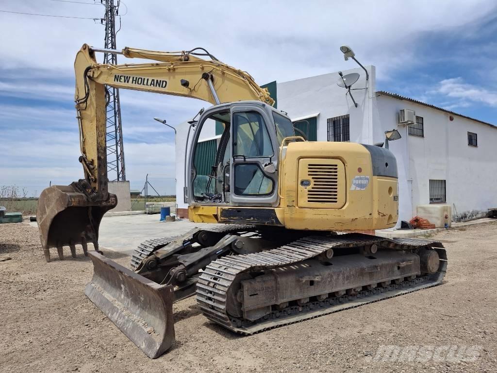 New Holland E 235 SR 履带挖掘机