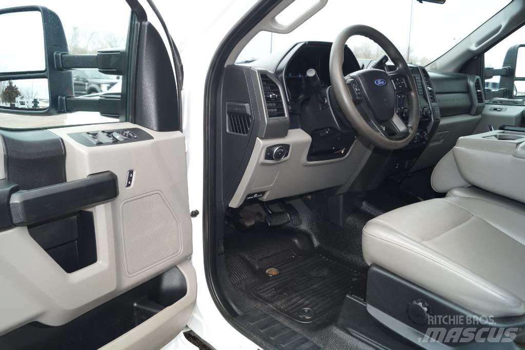 Ford F 350 XL SD 皮卡车