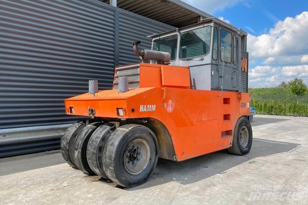Hamm GRW 24 胶轮压路机