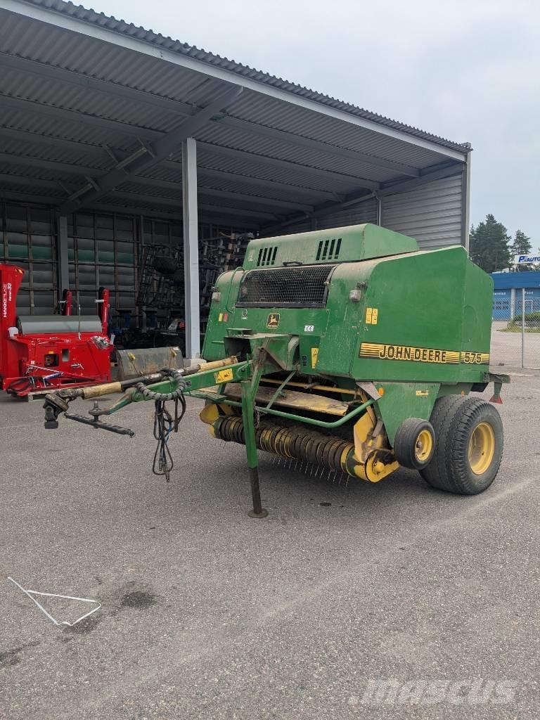 John Deere 575 圆捆打捆机