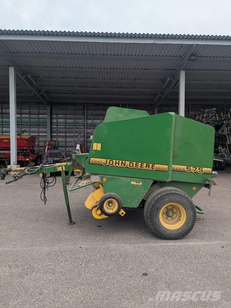 John Deere 575 圆捆打捆机