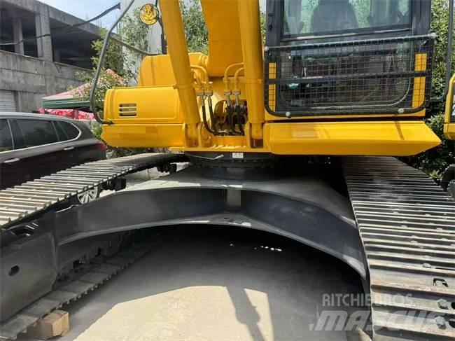 Komatsu PC 220-8 履带挖掘机