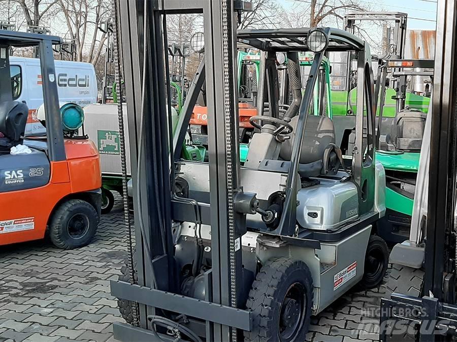 Nissan Y1D2A25Q 柴油叉车